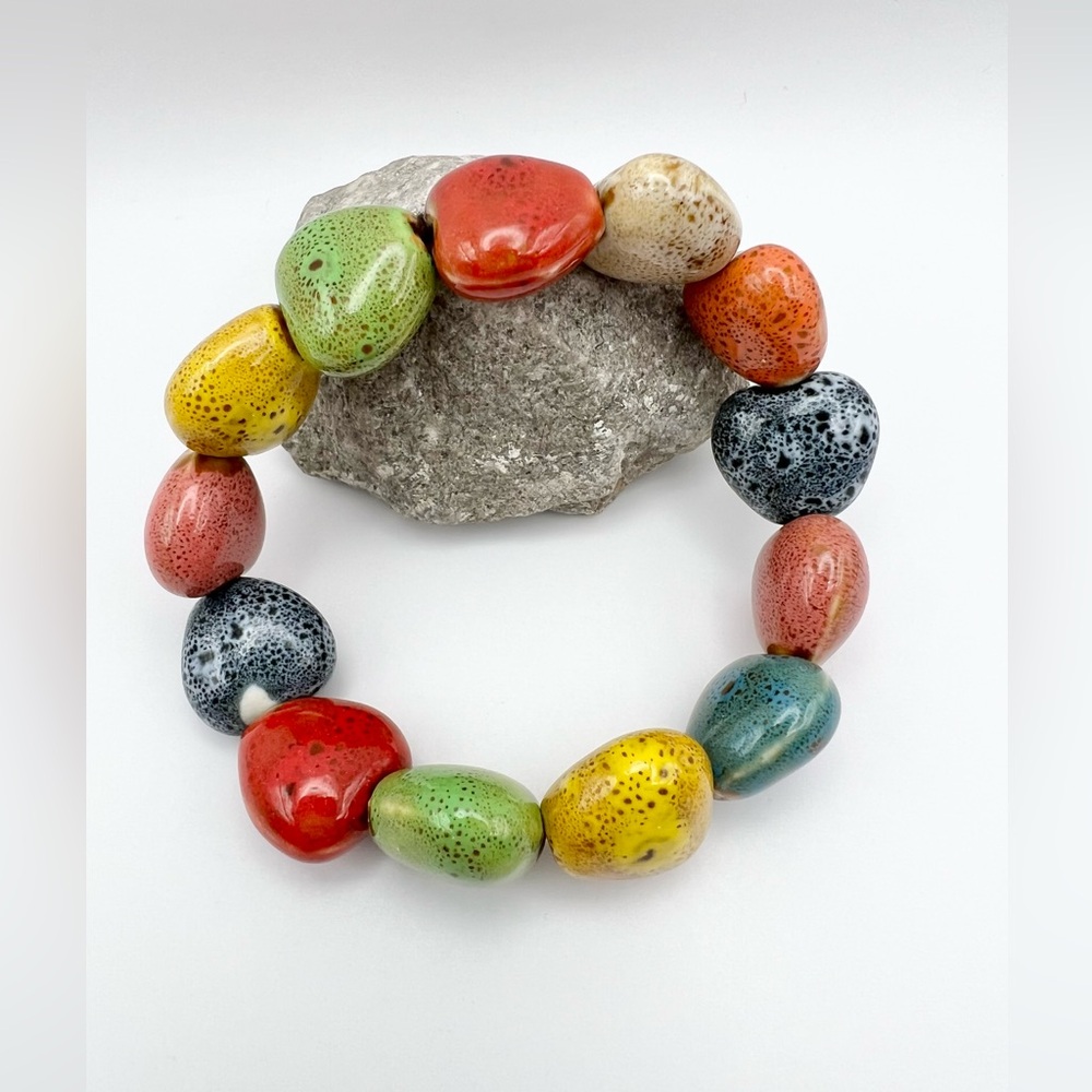 CERAMIC HEART BRACELET